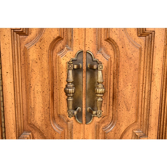 Karges Style French Regency Louis XVI Carved Fruitwood Long Dresser or Credenza, Circa 1960s For Sale - Image 9 of 15