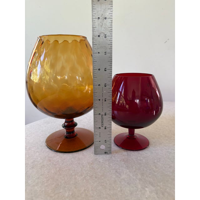 Mid-Century Modern Pair of MCM Empoli Glass Vessels, Amber and Red For Sale - Image 3 of 3