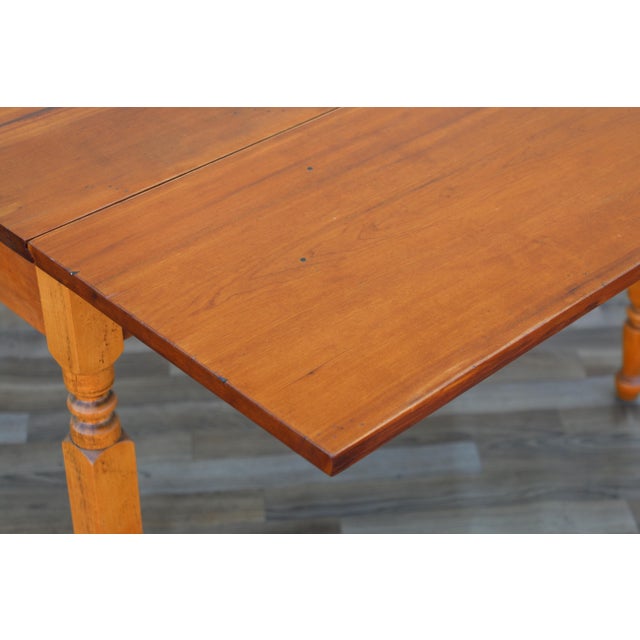 1920s Antique 1920s Farmhouse Drop-Leaf Butterfly Dining Table With Turned Legs For Sale - Image 5 of 18