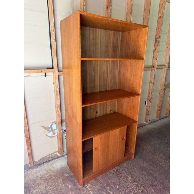 Pair of Mid Century Modern Teak Bookcases Storage Cabinets For Sale - Image 10 of 17