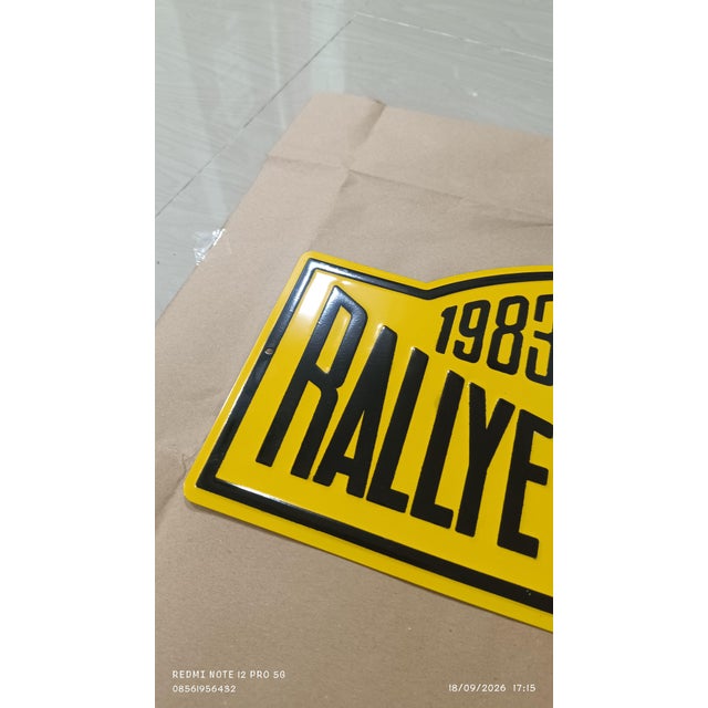 American Vintage 1983 Rallye Monte-Carlo Assistance Metal Plate Sign – Authentic Embossed Motorsport Wall Art For Sale - Image 3 of 18