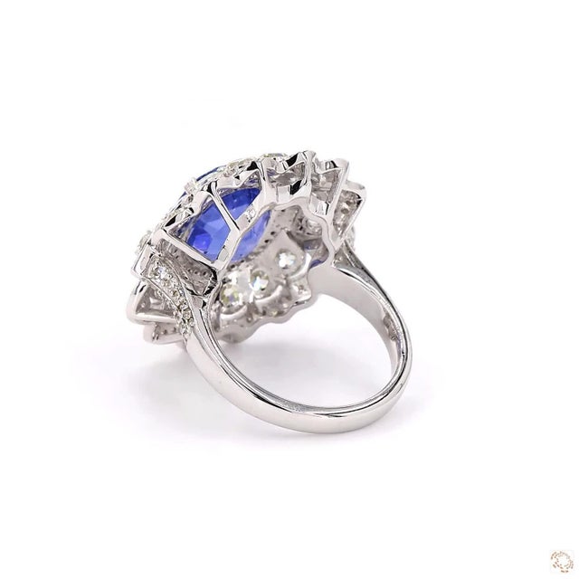 Early 21st Century 2.58 Carat Old European Cut Diamond Blue Sapphire Gold Ring, Size 6.5 For Sale - Image 5 of 9