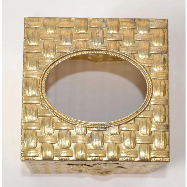 1980s Hollywood Regency Handwoven Gold Lattice Metal Tissue Box Cover For Sale - Image 9 of 12