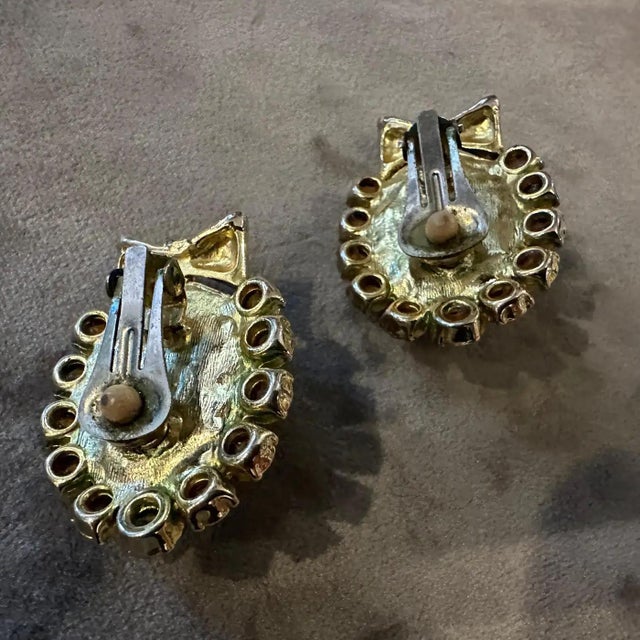 1980s Gilted Metal Rhinestones and Faux Pearls Italian Ribbon Clip-on Earrings For Sale - Image 10 of 10