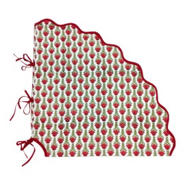 Example of Modern Tree Skirts