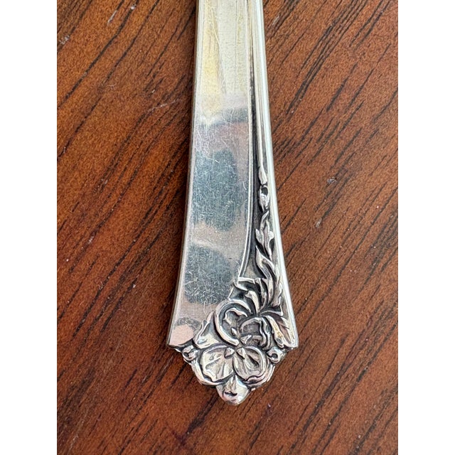 1940s Vintage Heirloom Sterling Silver “Damask Rose” Lemon Fork - 1946 Oneida. Beautiful Addition to Palm Beach Regency, Tea Set or Traditional Bar Cart For Sale - Image 5 of 8