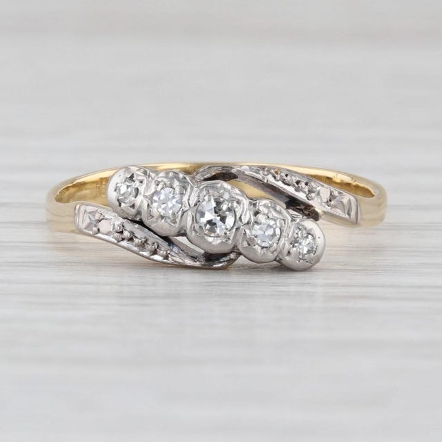 0.14ctw Diamond Bypass Ring 18k Gold Platinum Size 8.5 Wedding Anniversary For Sale In Greensboro - Image 6 of 8