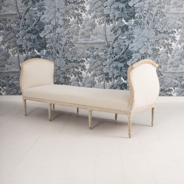 19th C. Swedish Gustavian Period Upholstered Daybed in Original Paint For Sale In Wichita - Image 6 of 15