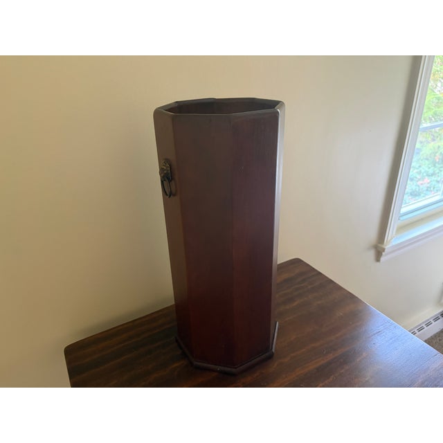 Maitland - Smith Mid-Century Octagonal Wood Umbrella Stand With Brass Lion-Head Ring Handles For Sale - Image 4 of 10