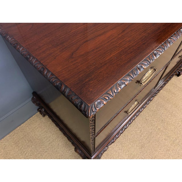 Large Antique Chippendale Style Chest in Mahogany, 1890 For Sale - Image 4 of 17