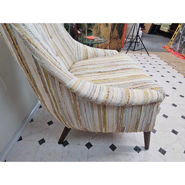 Mid-Century Modern Tufted Wingback Lounge Chair by Selig For Sale - Image 4 of 8