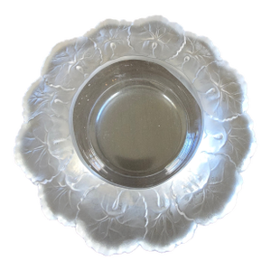 1940s Lalique Crystal Art Glass Lily Pad Frosted Edge Bowl