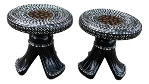 Hand Curve Bamileke Stool Decor .