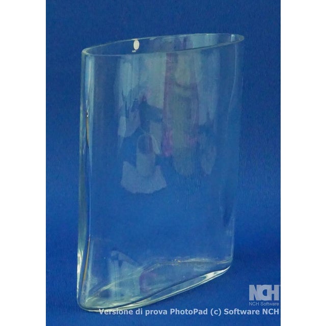 20th Century Scandinavian Modern Vase with an Ellipsoidal Section in Transparent Glass by Tapio Wirkkala, Finland, 1960s For Sale - Image 6 of 18