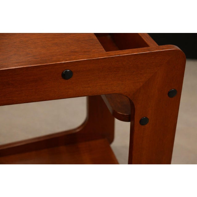 Geraldo De Barros for Hobjeto Bar Cart / Side Table in Brazilian Hardwood, Brazil, 1970s For Sale - Image 12 of 12