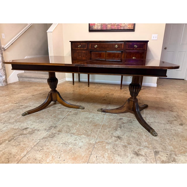 American Drew Queen Anne Style Vintage Dining Set For Sale - Image 6 of 11