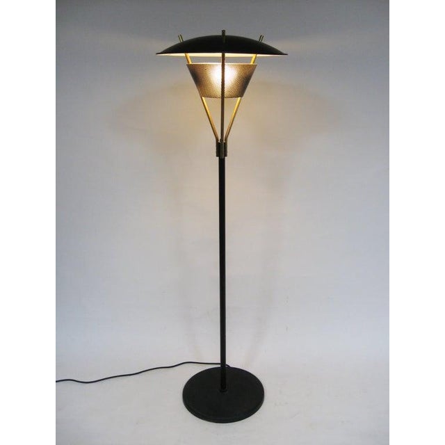 1960s Mid Century Modern Thomas Moser floor lamp by Lightolier For Sale In Chicago - Image 6 of 10
