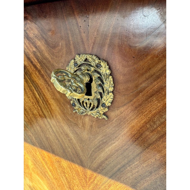 French Walnut and Mahogany Secretaire, 1830 For Sale - Image 12 of 18