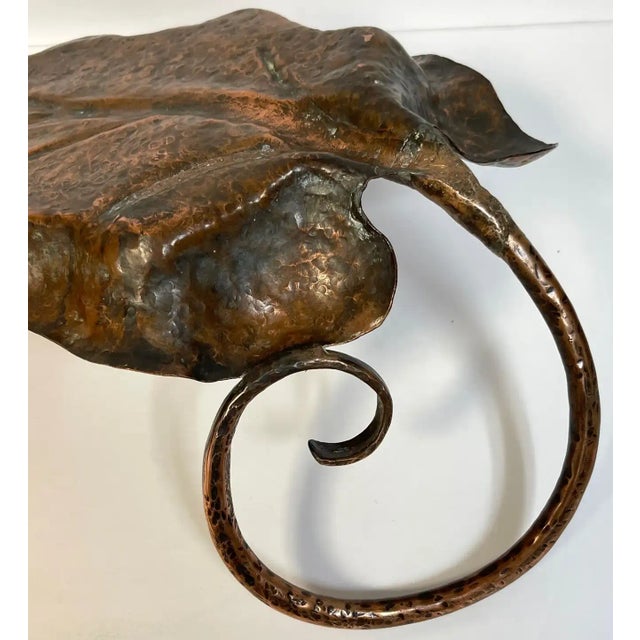 Early 20th Century Early 20th Century Austrian Secessionist Hand-Forged Copper Leaf Motif Bowl/Vide-Poche For Sale - Image 5 of 13