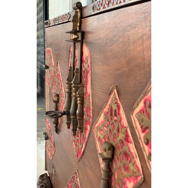 18th Spanish Bargueno of Columns With Foot Bridge, Cabinet on Stand For Sale In Miami - Image 6 of 13