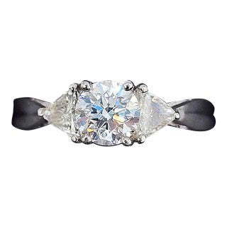 1.24 Ct Diamond Ring Set in Platinum Size 5.5 For Sale