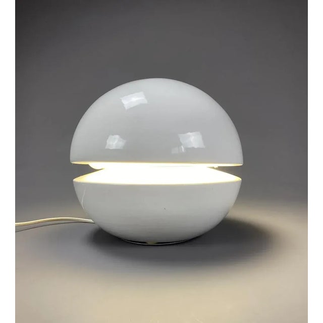 Mid-Century Modern Italian Round White Ceramic Table Lamp from Gabbianelli For Sale - Image 5 of 9