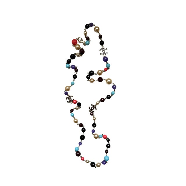 Contemporary Chanel Long Multicolor Beaded and Faux Pearl Necklace For Sale - Image 3 of 3