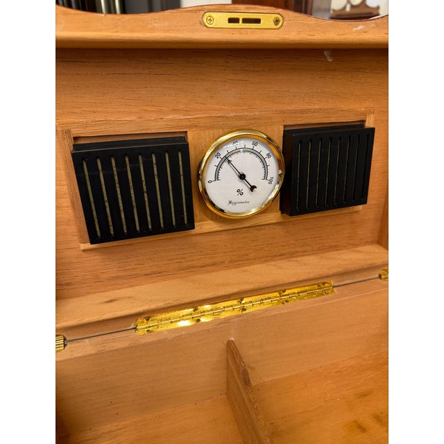 1960s Classic Mahogany Desktop Humidor For Sale In Indianapolis - Image 6 of 9