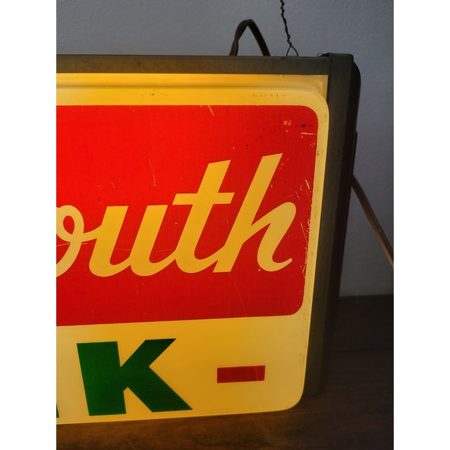 Mid 20th Century Deep South Milk Light-Up Advertising Clock by the Countryman Co. For Sale - Image 4 of 12