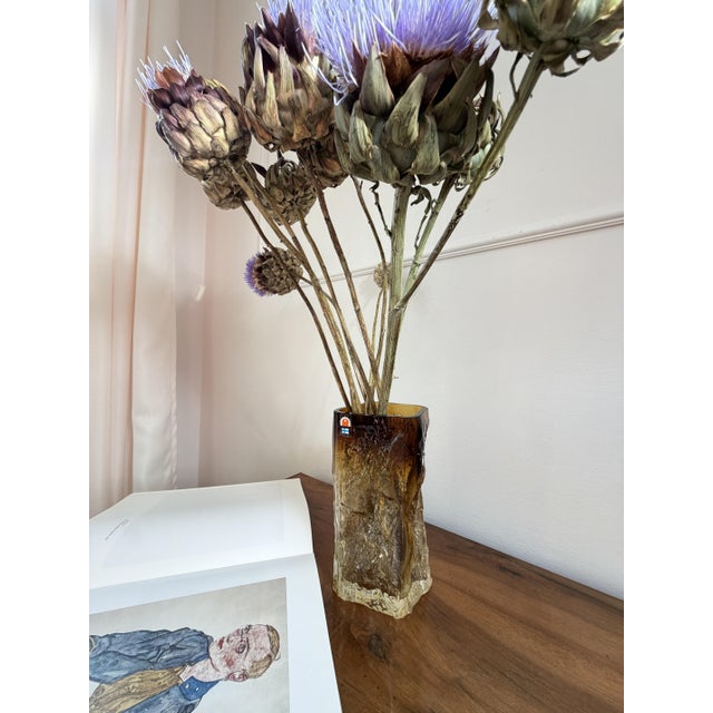 Amber Kallio Brutalist Art Glass Vase by Kaj Blomqvist for Kumela, Finland, 1970s For Sale - Image 11 of 17