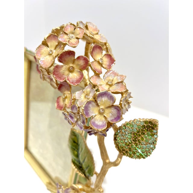 Jay Strongwater Gail Hydrangea 5x7 Picture Frame Enamel Swarovski Crystal 18k Gold Pewter For Sale In Detroit - Image 6 of 8