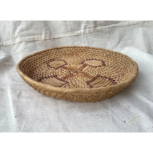 Vintage Woven Raffia/Seagrass Decorative Wall Basket For Sale - Image 4 of 5