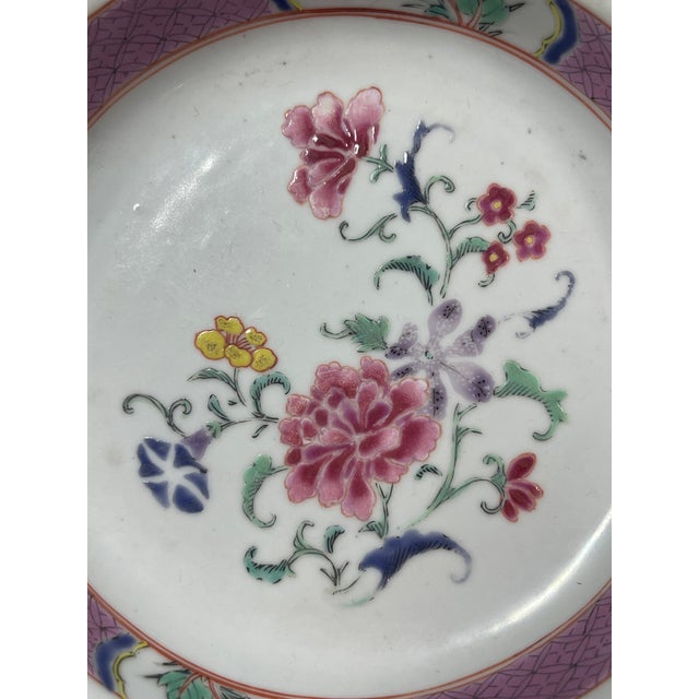 18th Century Pair of Small Chinese Export Famille Rose Porcelain Plates For Sale In Boston - Image 6 of 8