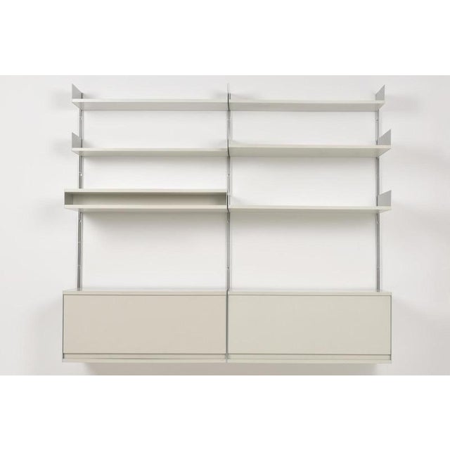 Article Number: 2131 Article Name: Shelving System 606 Designer: Dieter Rams Year: 1960 Manufacturer: Vitsoe Country:...