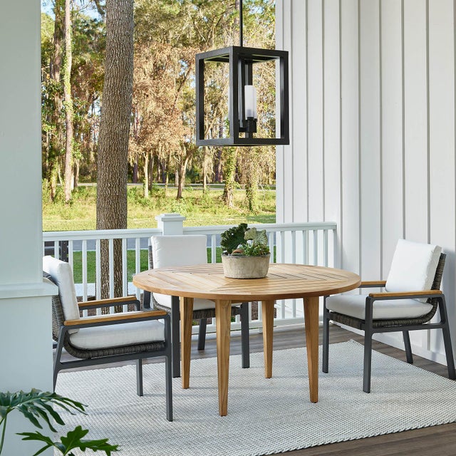 Regina Andrew outdoor lighting pieces are constructed with the best quality materials to live amongst the elements while...