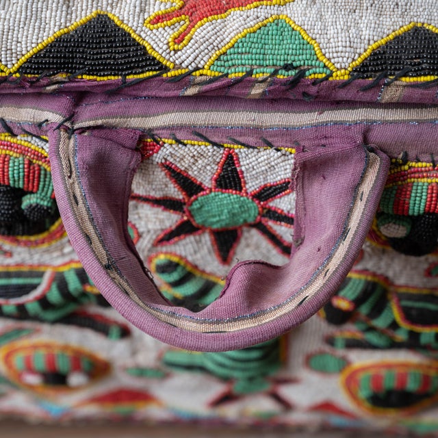 African Yoruba Beaded Tribal Trunk, 20th Century For Sale - Image 13 of 16