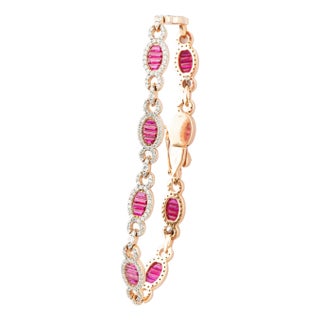Natural ruby 5.72 & diamond 2.08cts bracelet in 18k gold For Sale