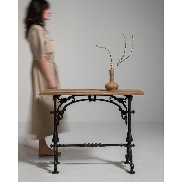 Brown Victorian Cast Iron Bistro Table, Antique, United Kingdom, Circa 1900 For Sale - Image 8 of 18