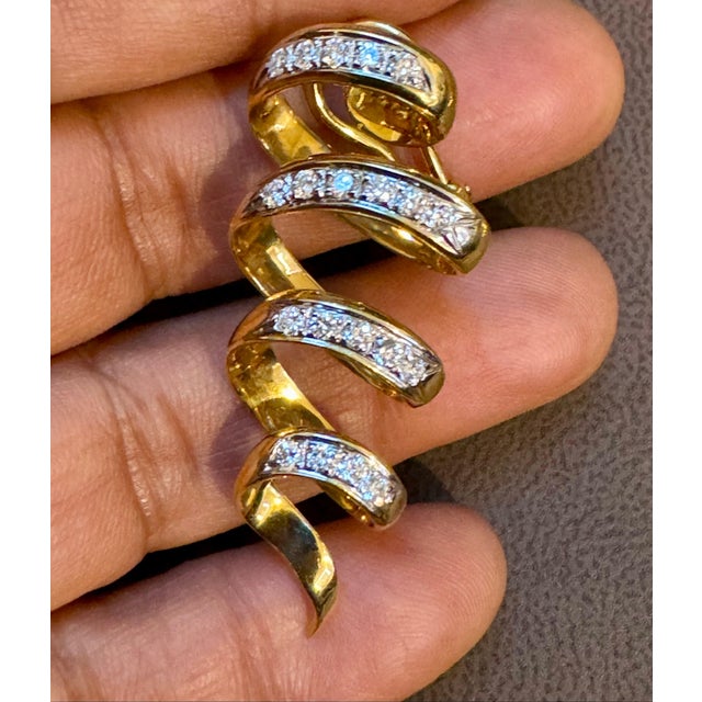 2 Carat Diamond VS Quality Long Earrings Women , 18 Karat Yellow Gold 18.9 Grams For Sale In New York - Image 6 of 18