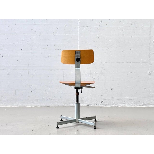 Beige Vintage Industrial Work Chairs in Wood & Metal, 1964 For Sale - Image 8 of 15