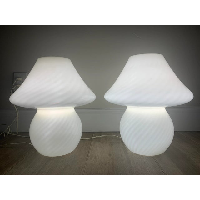 Vintage Italian White Murano Mushroom Lamps - a Pair For Sale In Miami - Image 6 of 11