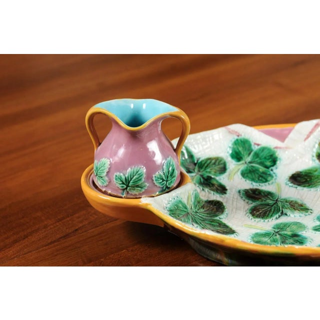 English 19th Century Majolica Serving Tray with Two Pitchers by George Jones For Sale In Atlanta - Image 6 of 13