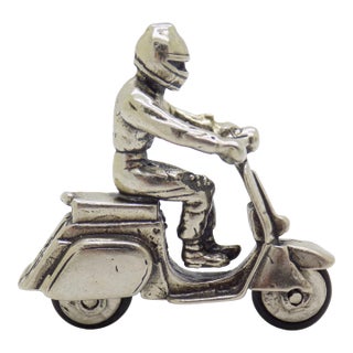 Vintage Italian Handmade Genuine Silver Iconic Vespa Scooter Figurine Sculpture, Made in Arezzo (Ar, Tuscany) For Sale