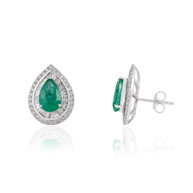 3.16ct Emerald & 1.2ct Diamond Double Halo Cluster Earrings in 18k White Gold- 2 Pieces For Sale - Image 4 of 17