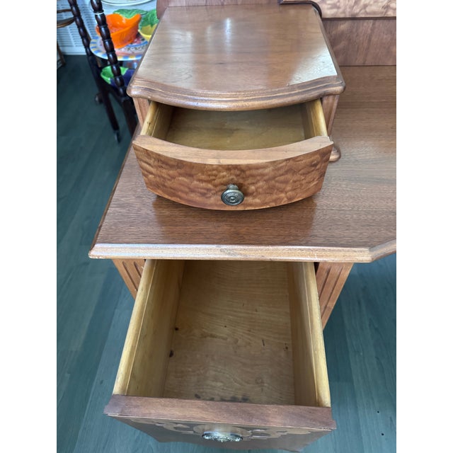 1930s 1930s Jacobean Revival Walnut and Figured Maple Vanity With Tall Arched Mirror For Sale - Image 5 of 11