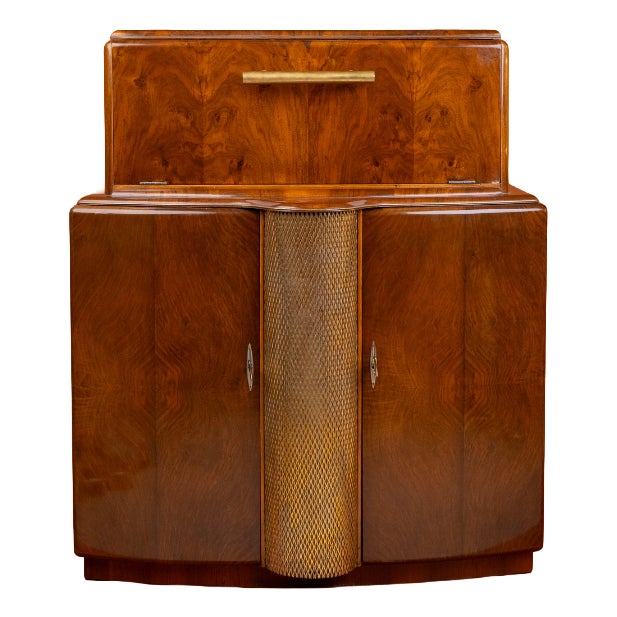 Mid-Century Modern British Walnut and Engraved Mirror Bar Cabinet by Rivington London, 1950s For Sale