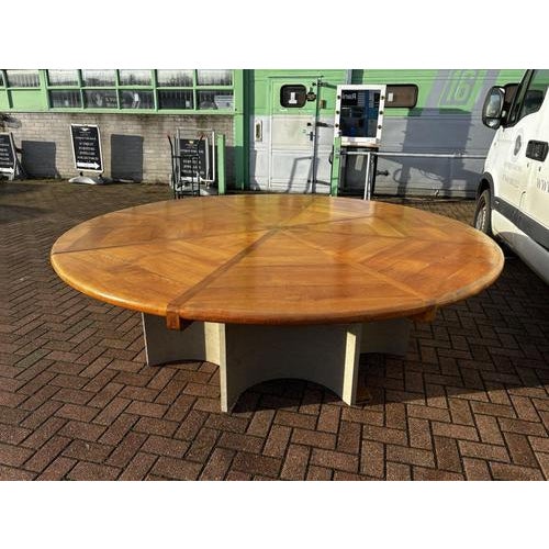 Brown Mid-Century Modern Dining Table in Walnut For Sale - Image 8 of 18