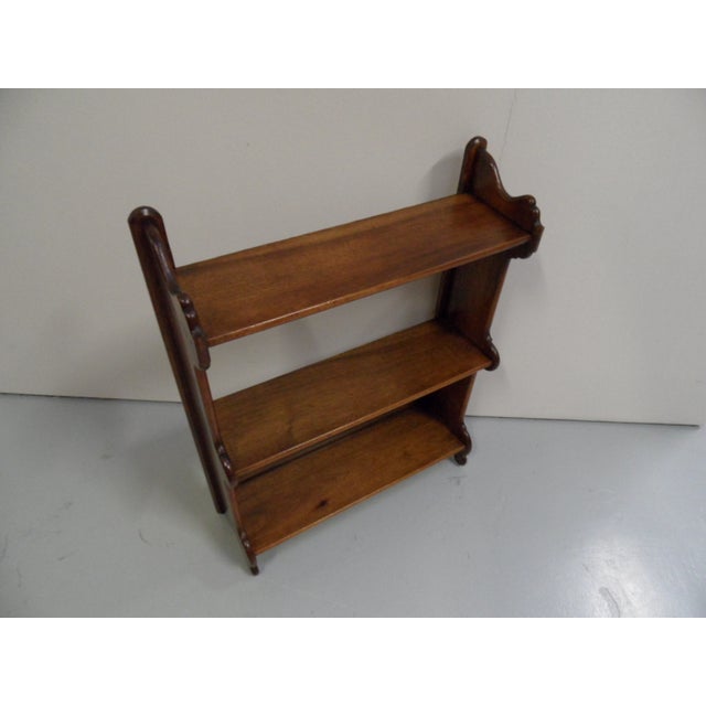 Dutch Hang Rack in Walnut, in Very Good conditions. Designed before 1890