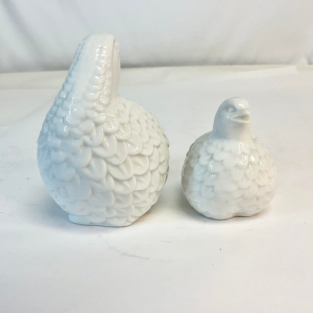 1970s Vintage Hollywood Regency Boho Chic Majolica Le Blanc Figural Partridges - A Pair For Sale - Image 6 of 8