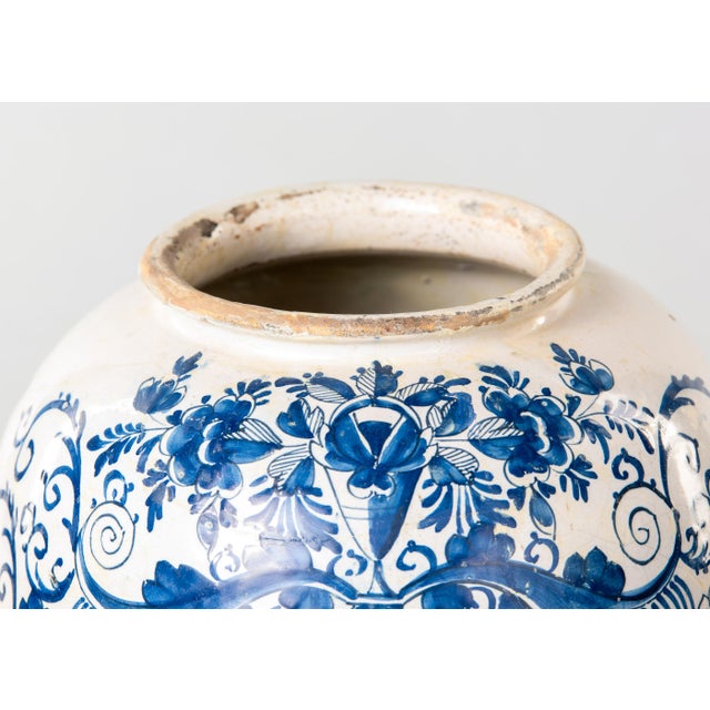 Blue Dutch Delftware Blue & White Tobacco Jar With Brass Lid, Circa 1800 For Sale - Image 8 of 10